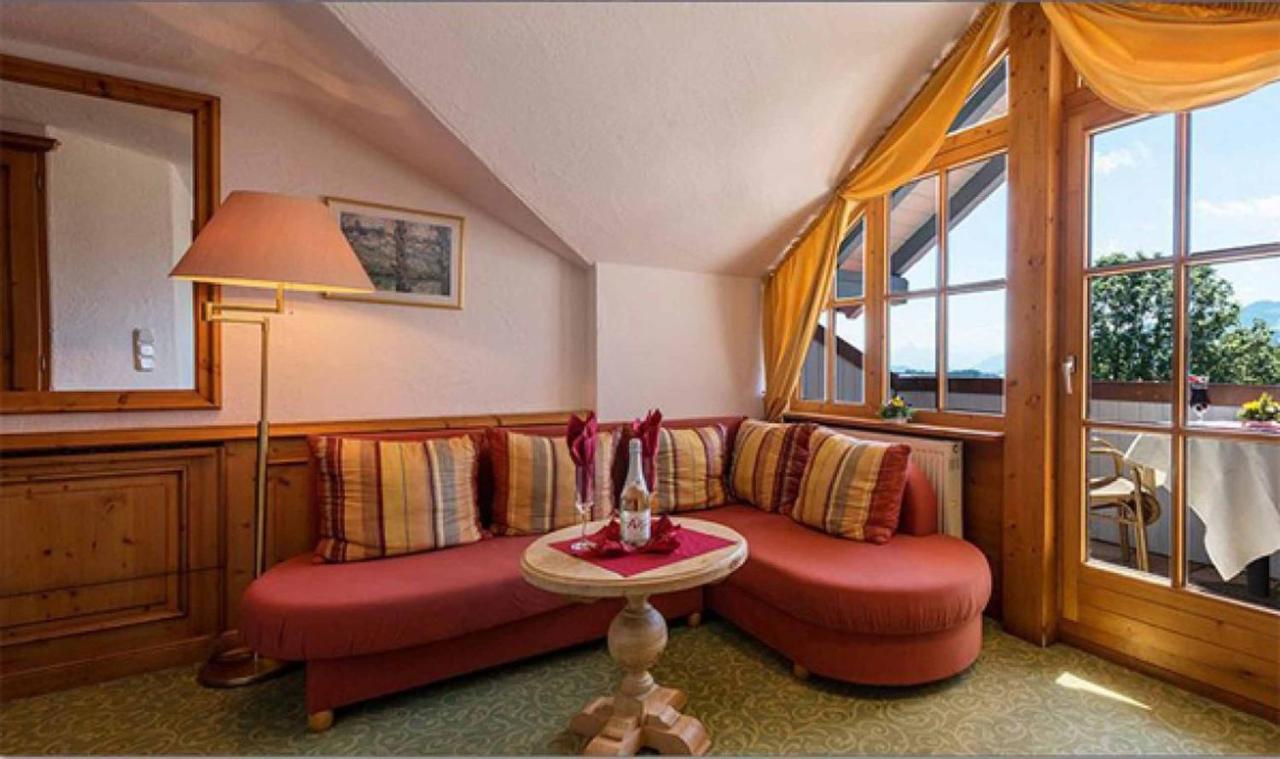 Naturhotel Am Sonnenhang 厄伊-米特贝格 外观 照片