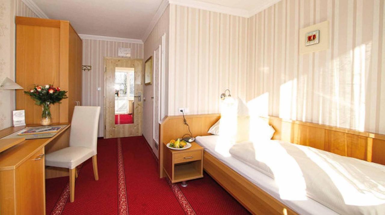 Naturhotel Am Sonnenhang 厄伊-米特贝格 外观 照片